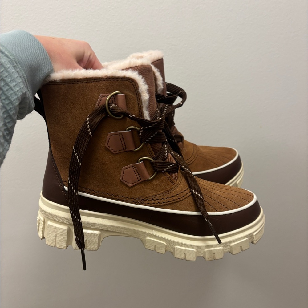 Sorel Tivoli V Short Women's Brown Winter Boots